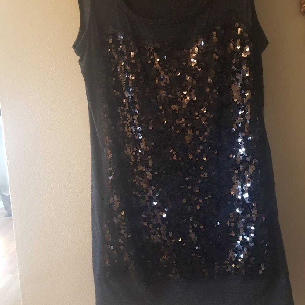 Sequin Short Sleeve Tunic aTop